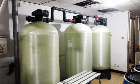 云南昆明洗衣液工厂10吨软化水设备